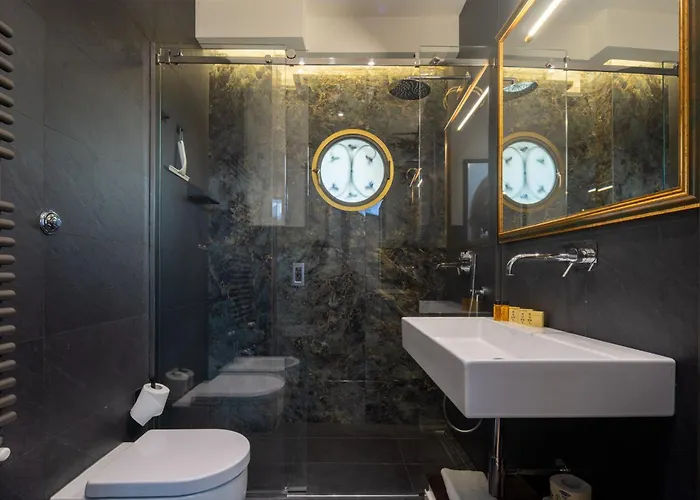 Monalda Tower Florens